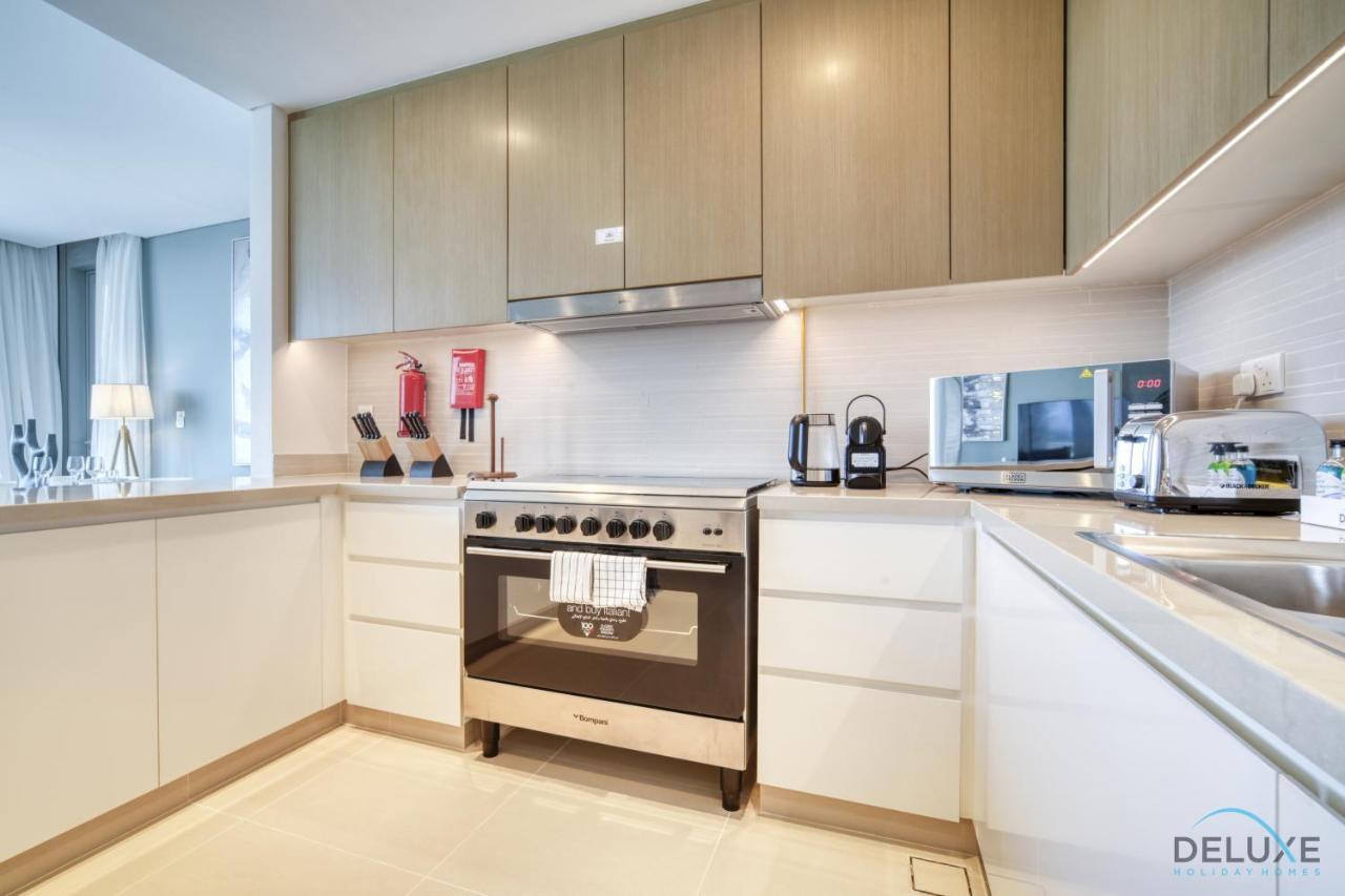 Ritzy 3br With Assistant At 5242 Tower 2 Marina By Deluxe Homes